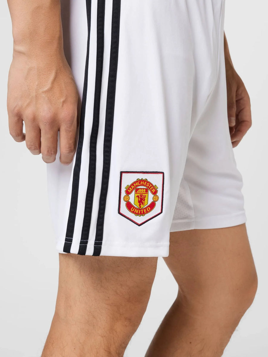 Manchester united hot sale white shorts