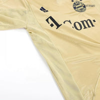 2004/05 Bayern Munich Away Jersey - Retro