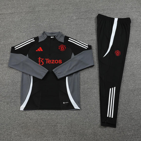 Manchester United Black Training Tracksuit 2024/25